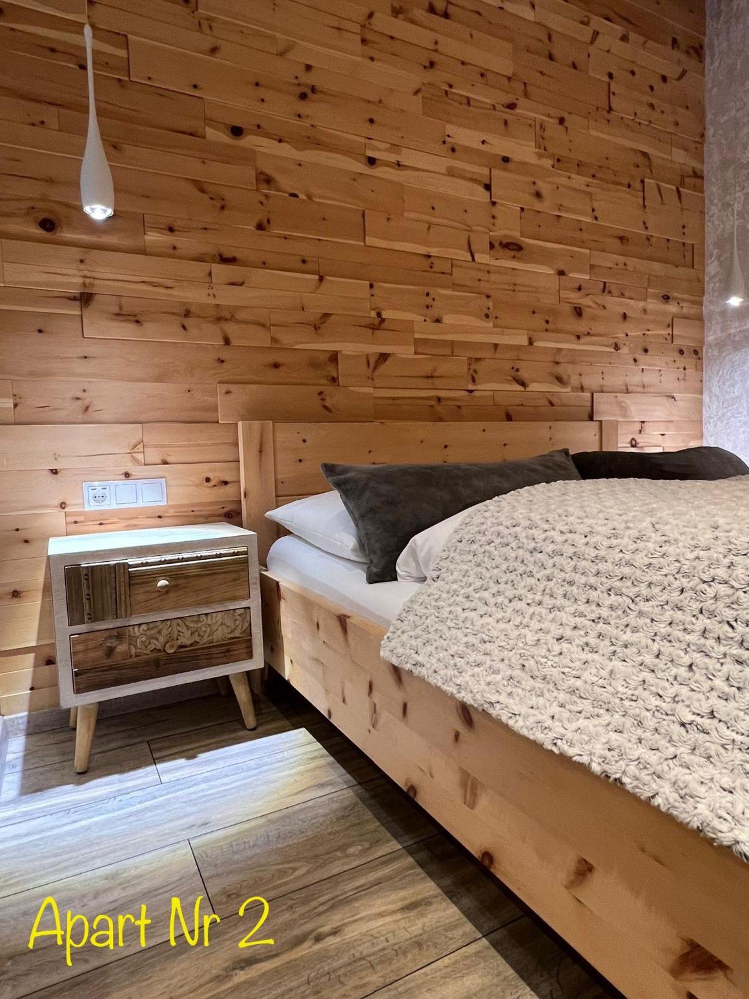 Alpenburg Luxury Apartments Wald am Arlberg Exterior foto